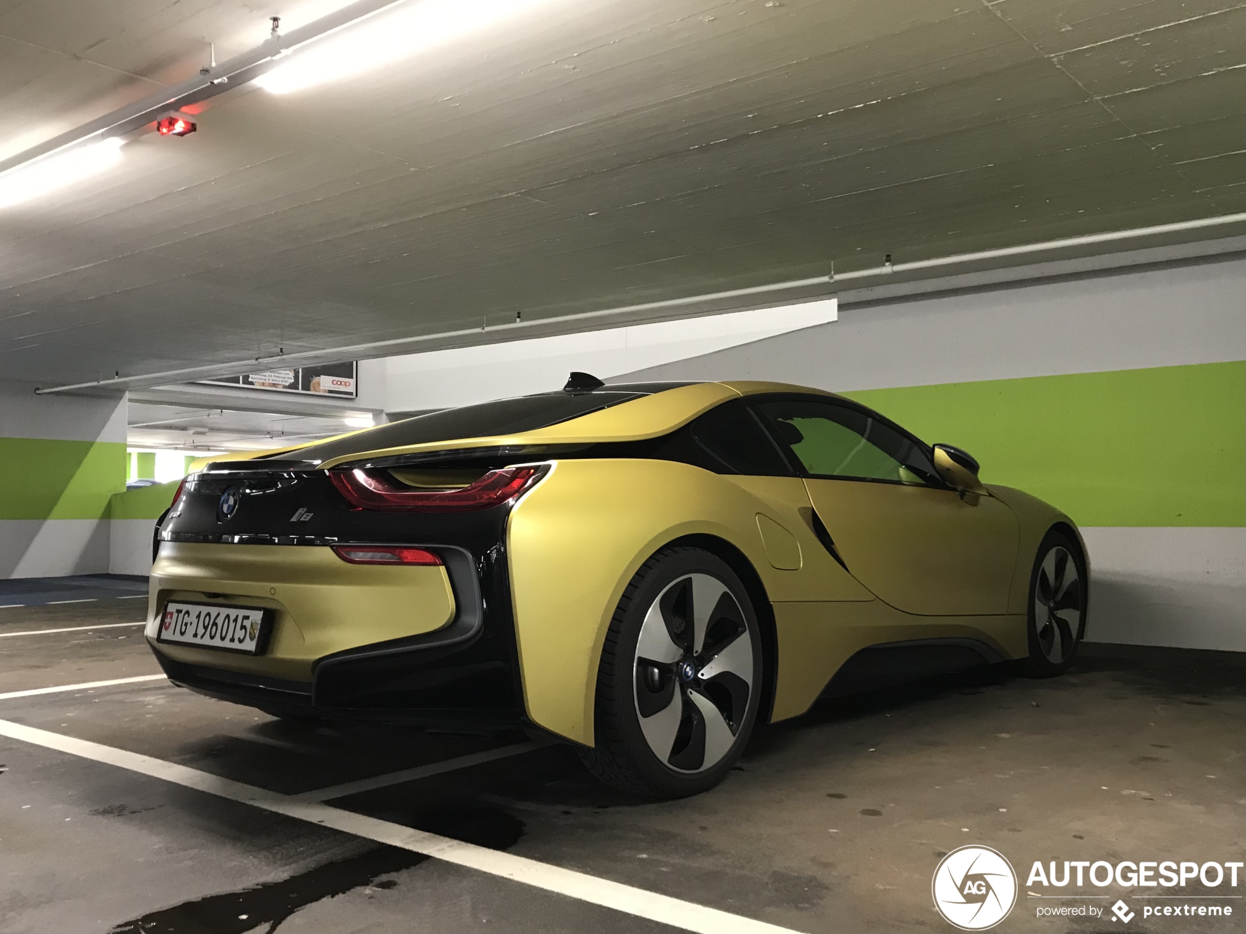 BMW i8