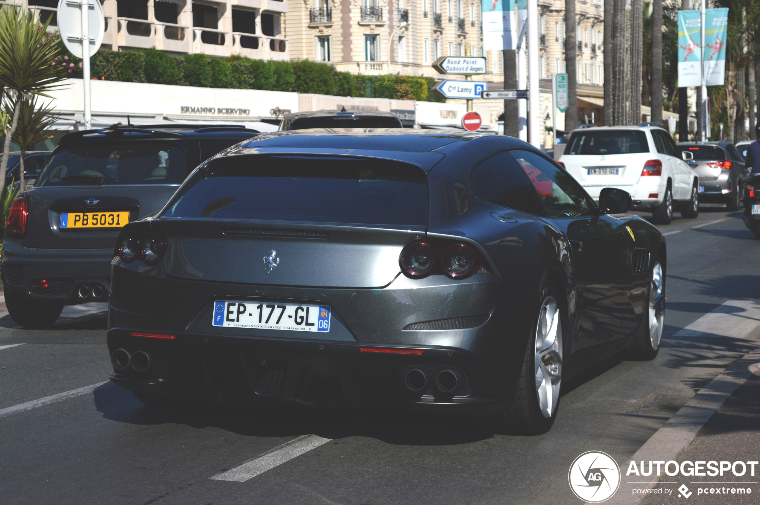 Ferrari GTC4Lusso T