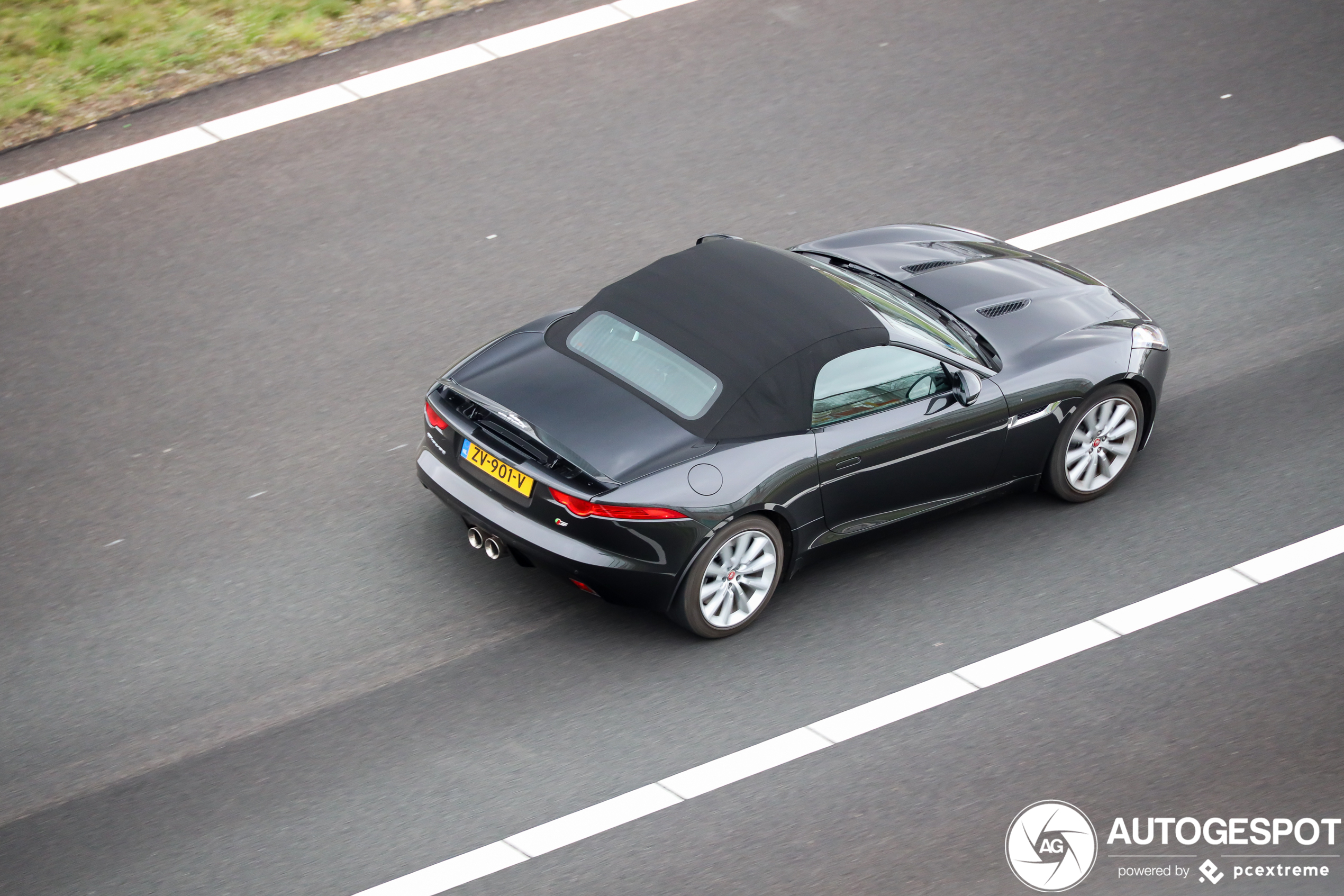 Jaguar F-TYPE S Convertible