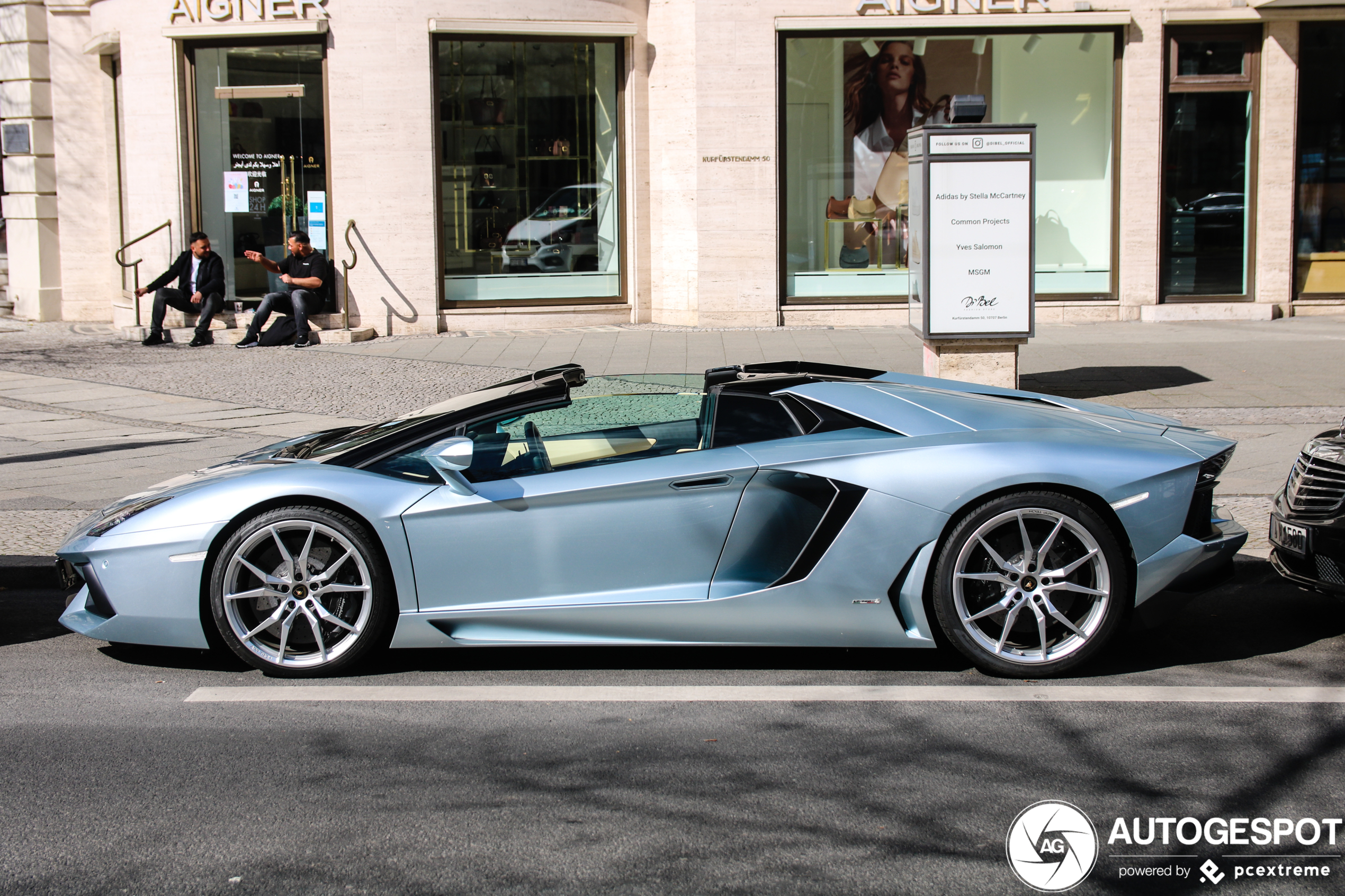 Lamborghini Aventador LP700-4 Roadster