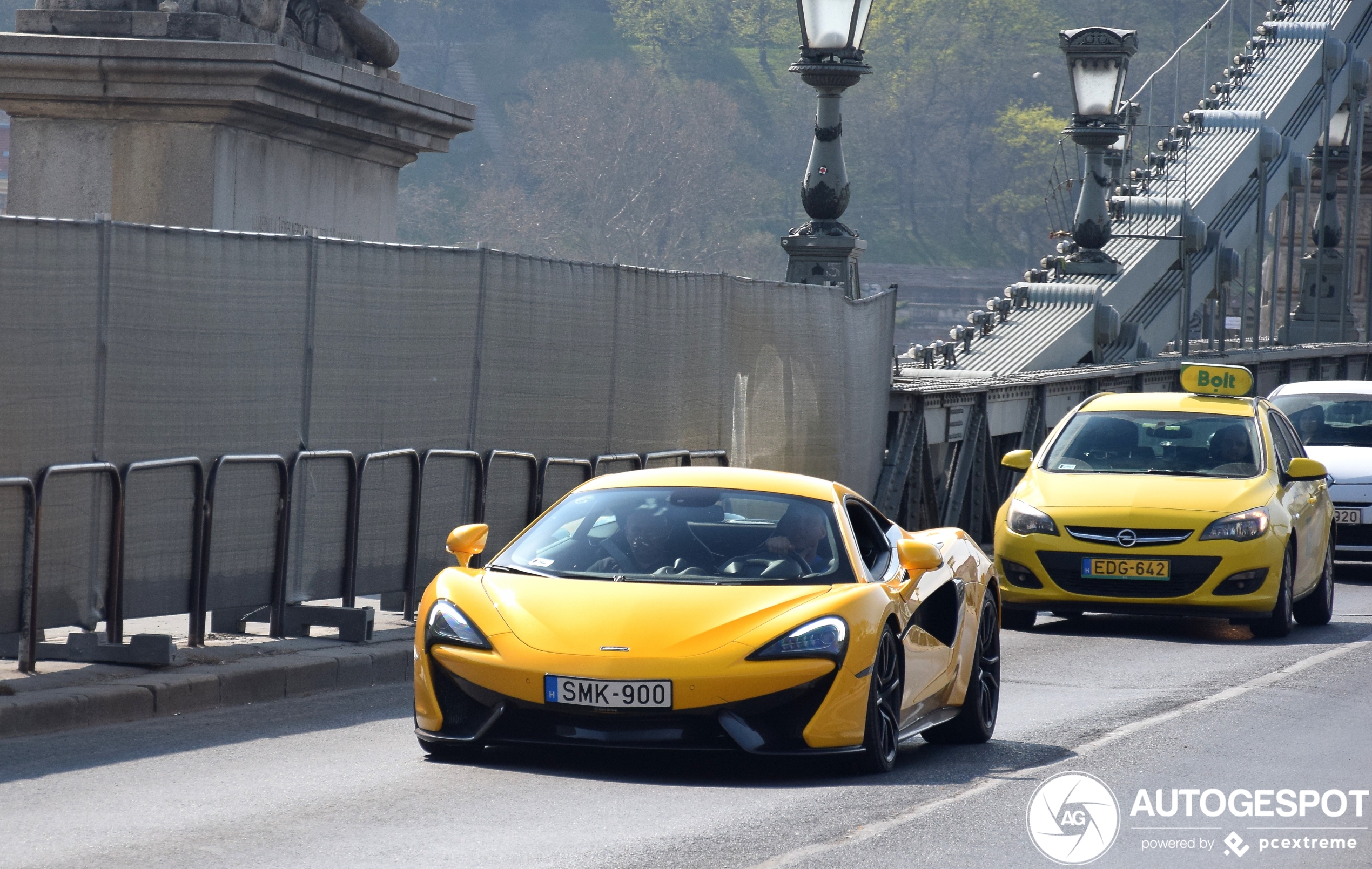 McLaren 570S