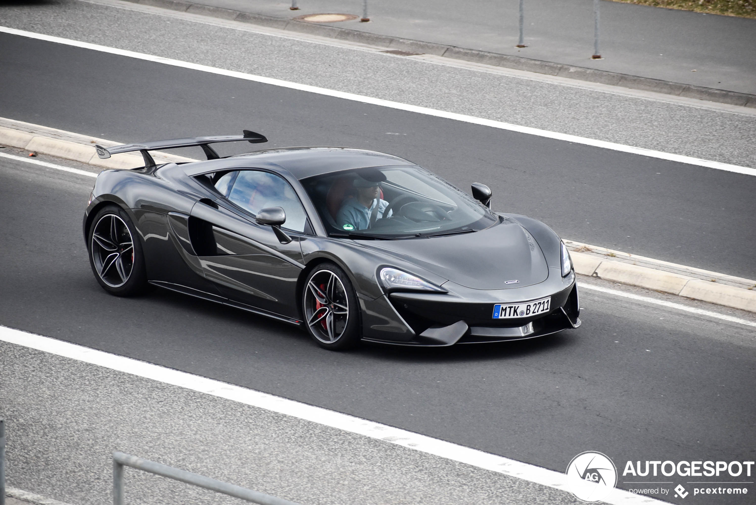 McLaren 570S