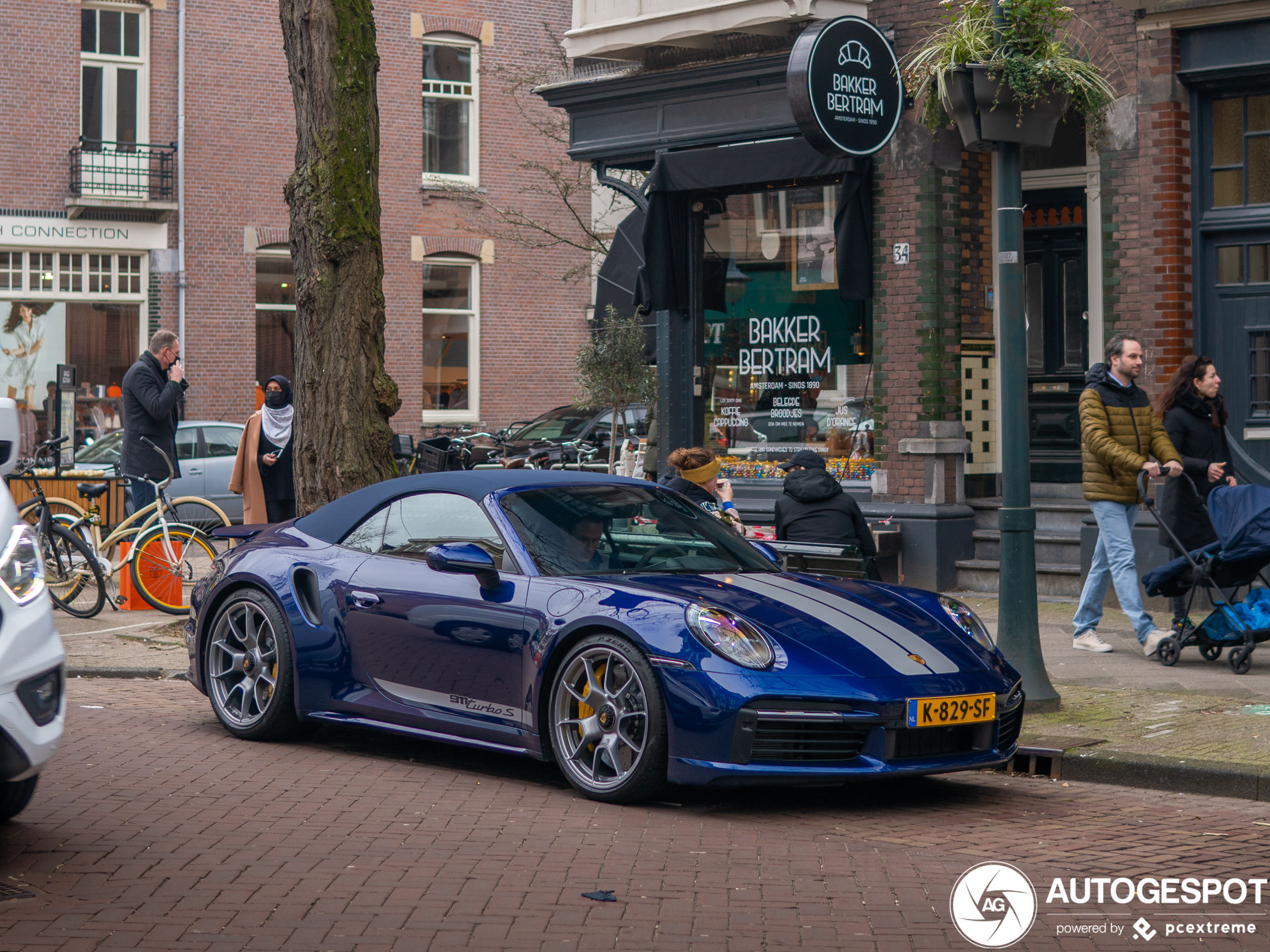 Porsche 992 Turbo S Cabriolet