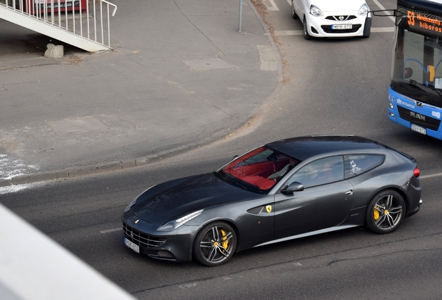 Ferrari FF