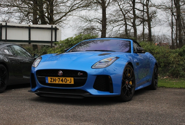 Jaguar F-TYPE SVR Convertible 2017