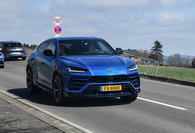 Lamborghini Urus