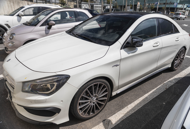 Mercedes-Benz CLA 45 AMG C117