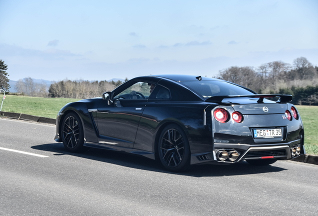 Nissan GT-R 2017