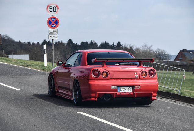 Nissan Skyline R34 GT-R V-Spec