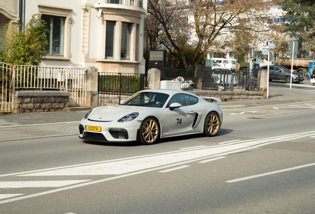 Porsche 718 Cayman GT4