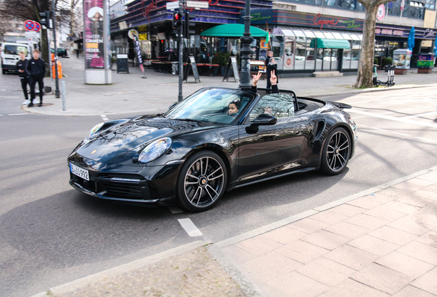 Porsche 992 Turbo S Cabriolet