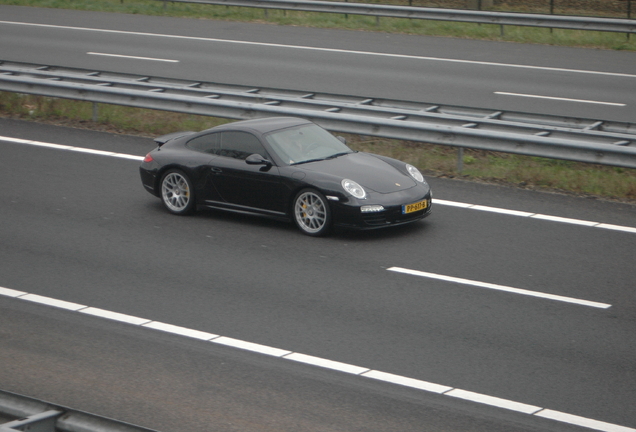 Porsche 997 Carrera GTS