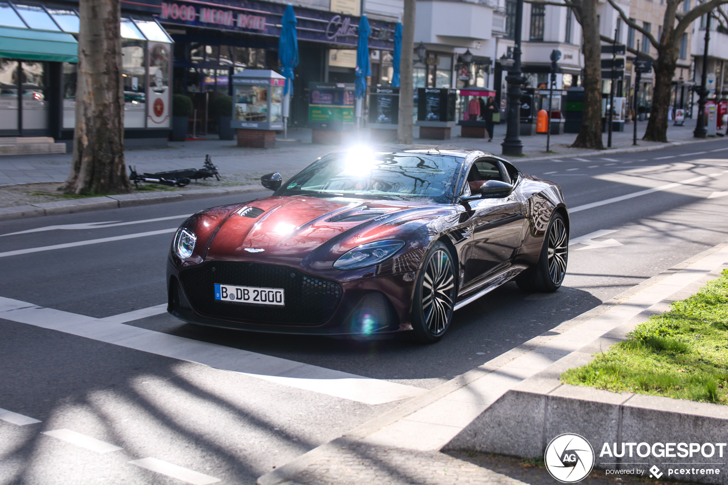 Aston Martin DBS Superleggera