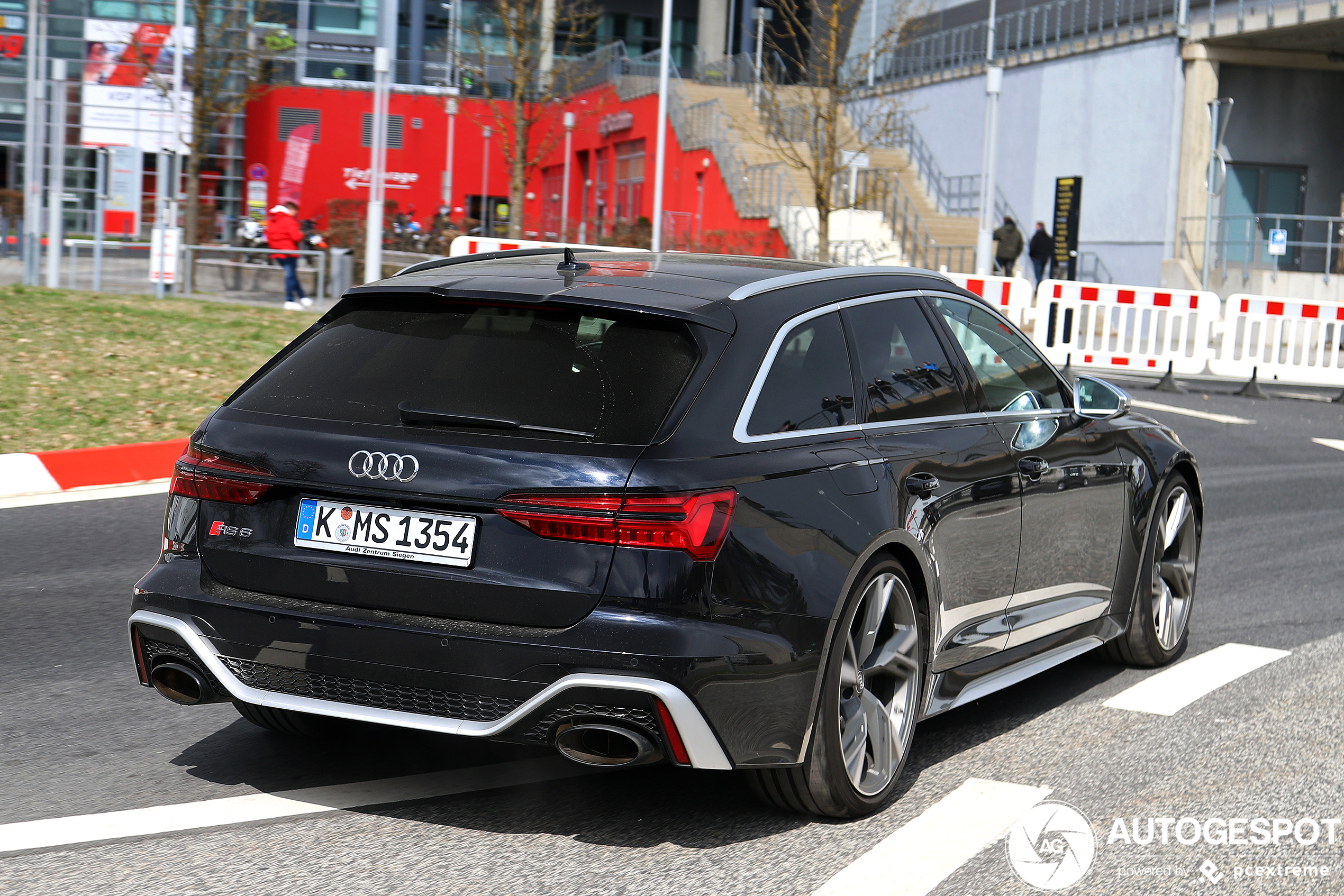 Audi RS6 Avant C8