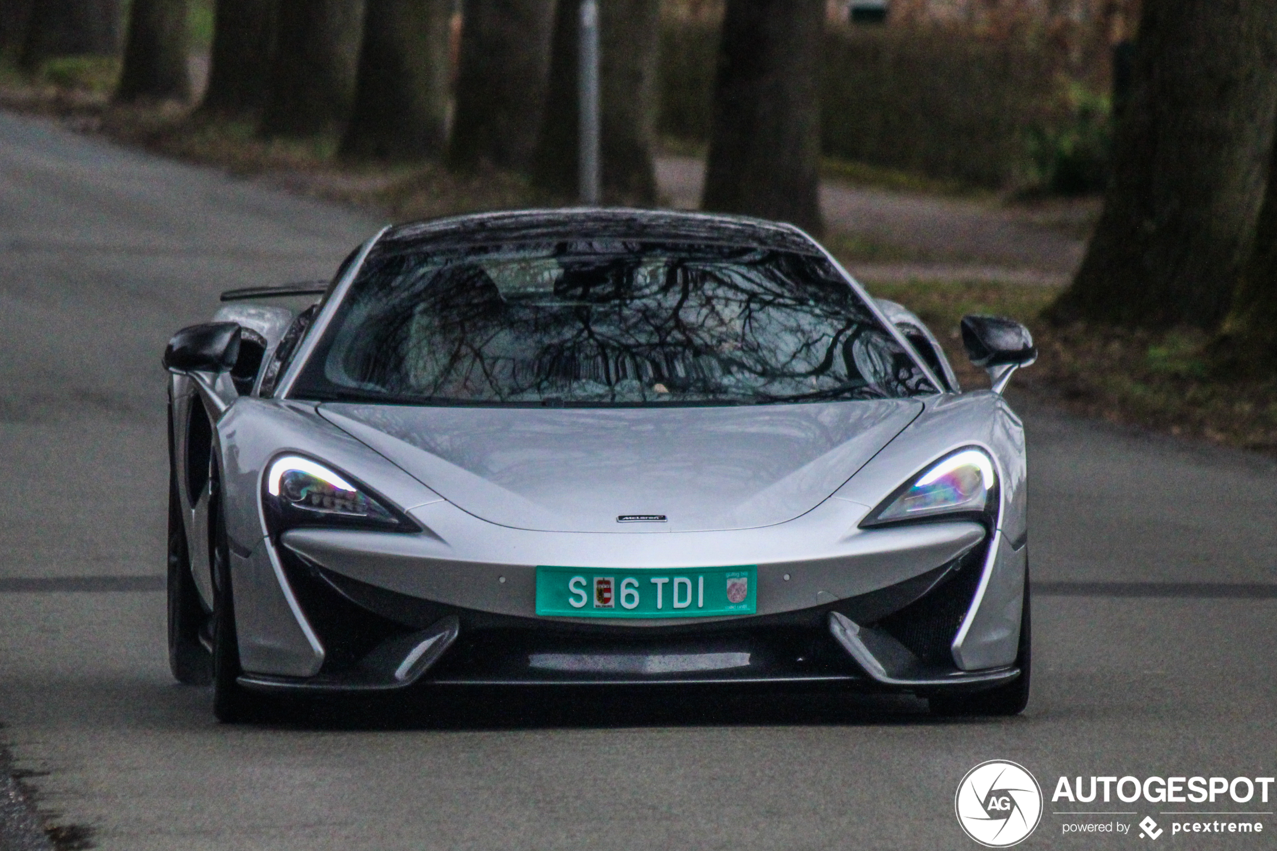 McLaren 570S