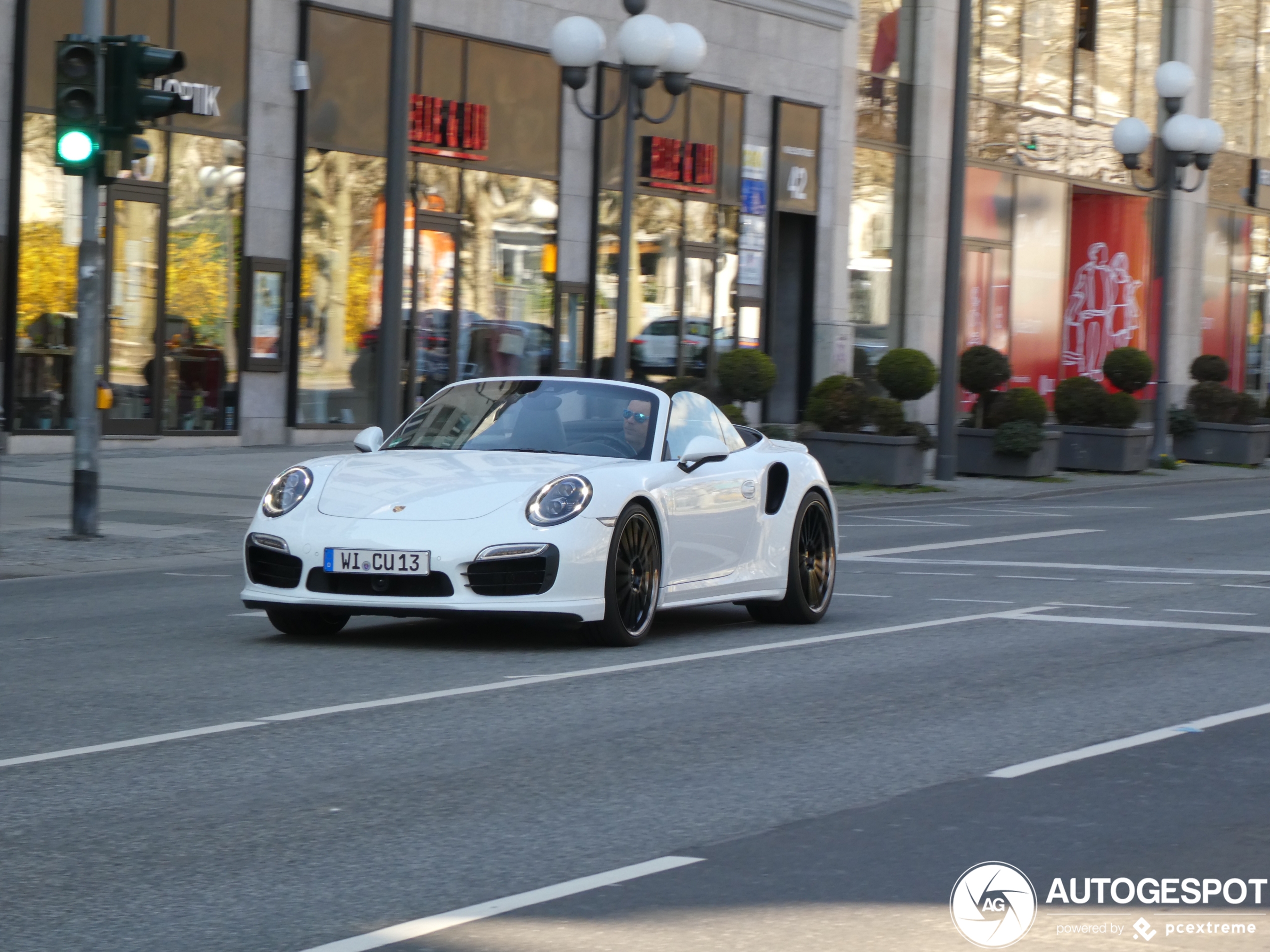 Porsche 991 Turbo S Cabriolet MkI