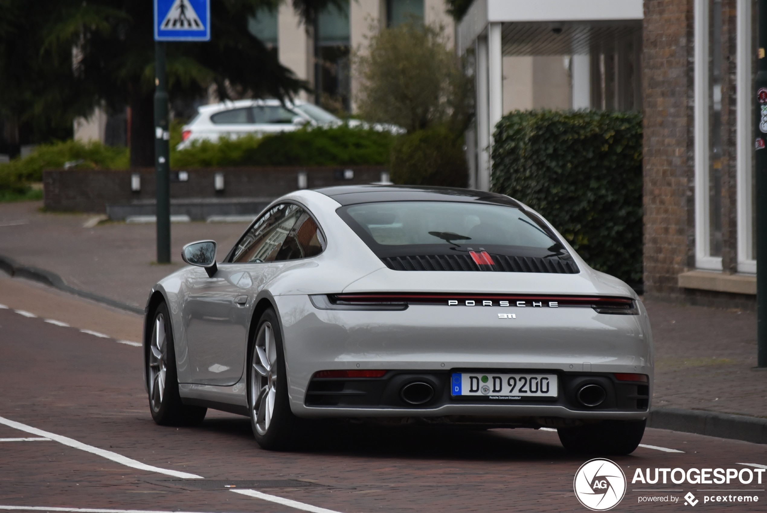 Porsche 992 Carrera 4S