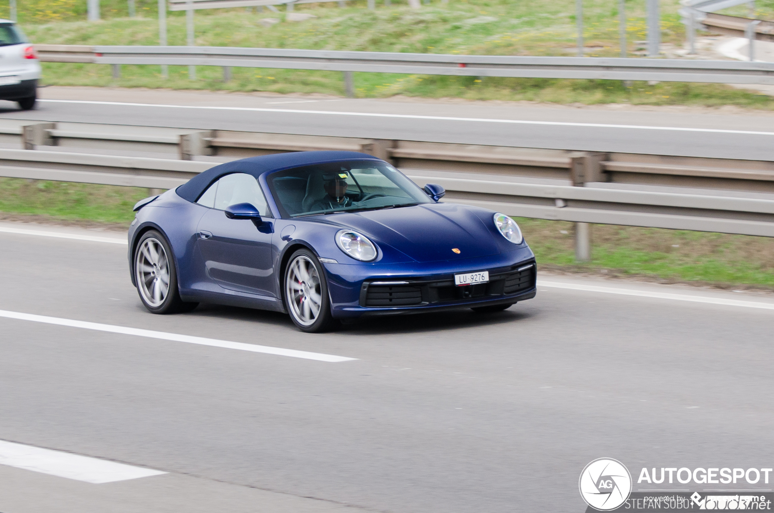 Porsche 992 Carrera 4S Cabriolet