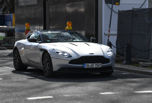 Aston Martin DB11