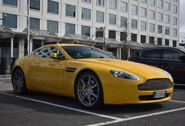 Aston Martin V8 Vantage