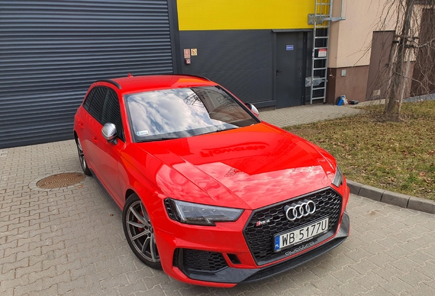 Audi RS4 Avant B9