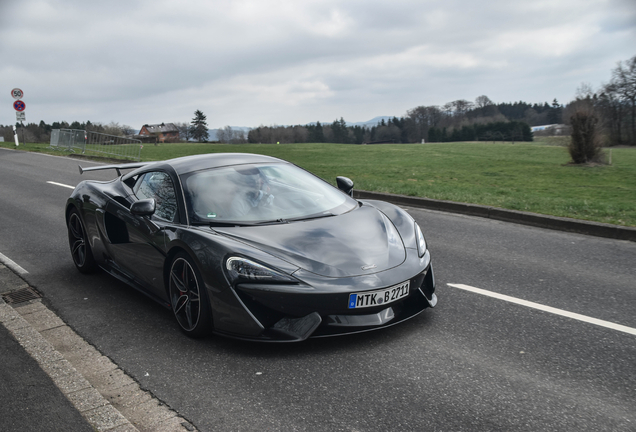 McLaren 570S