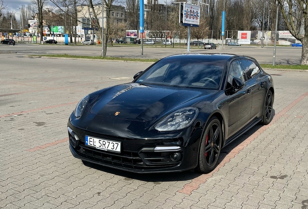 Porsche 971 Panamera GTS Sport Turismo