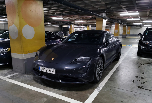 Porsche Taycan Turbo