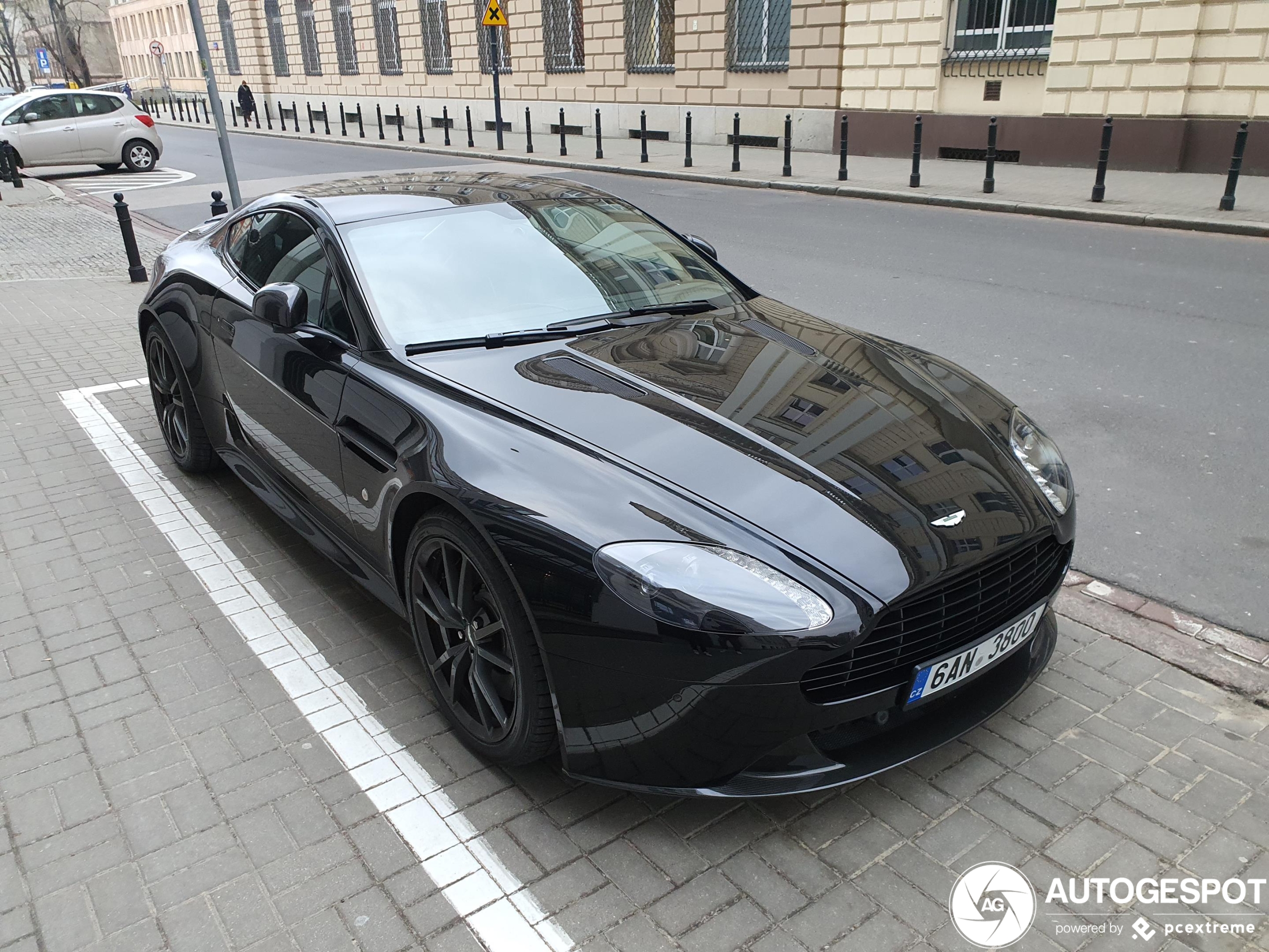 Aston Martin V8 Vantage N430