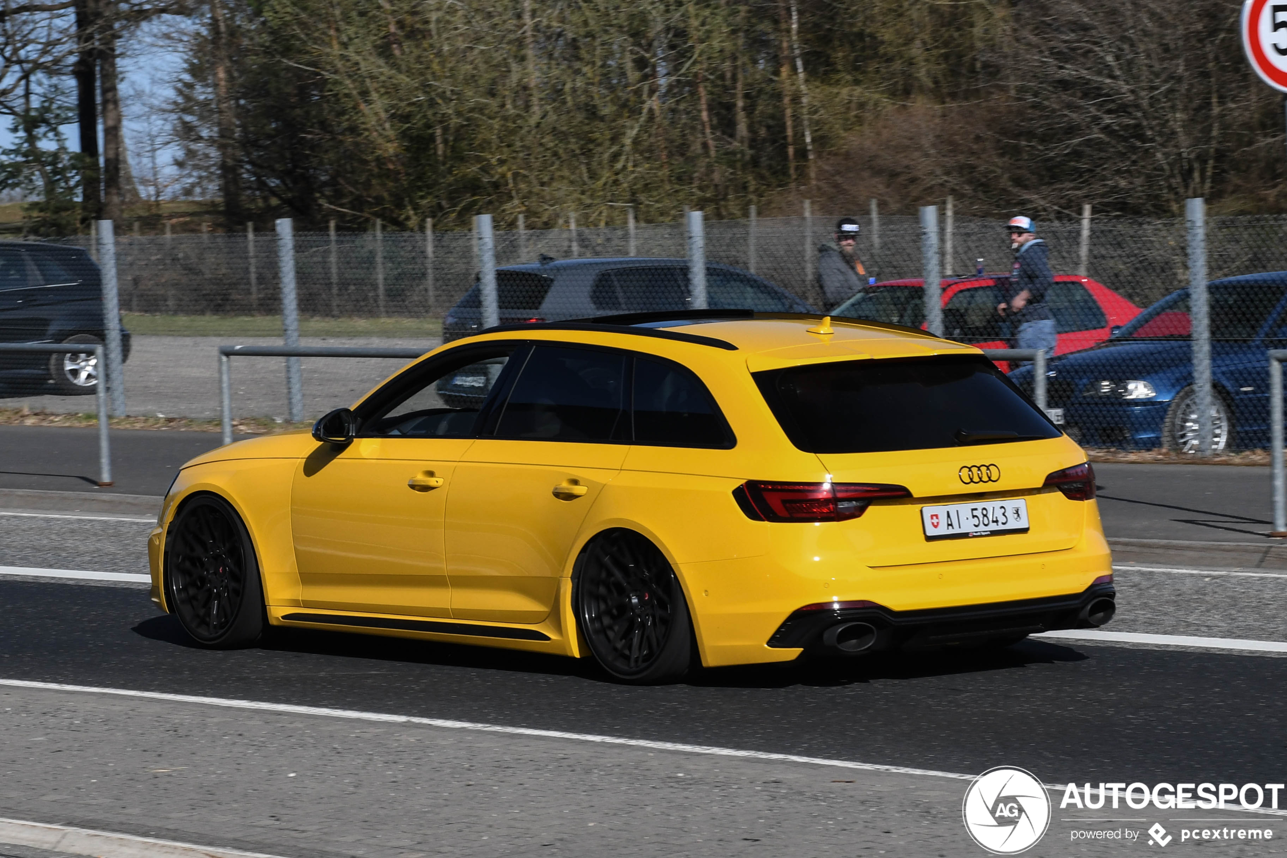 Audi RS4 Avant B9