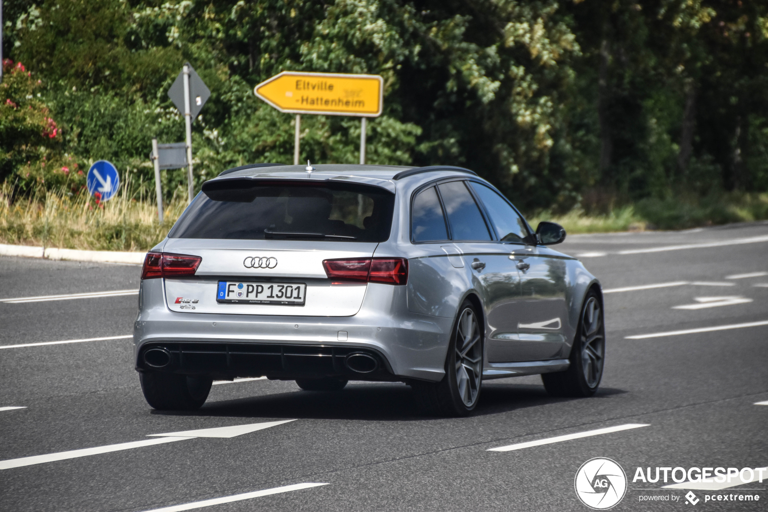 Audi RS6 Avant C7 2015