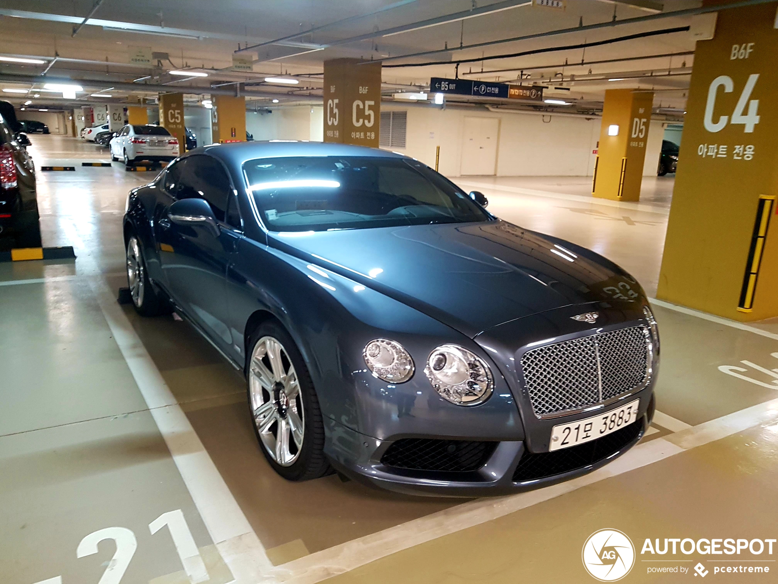 Bentley Continental GT V8