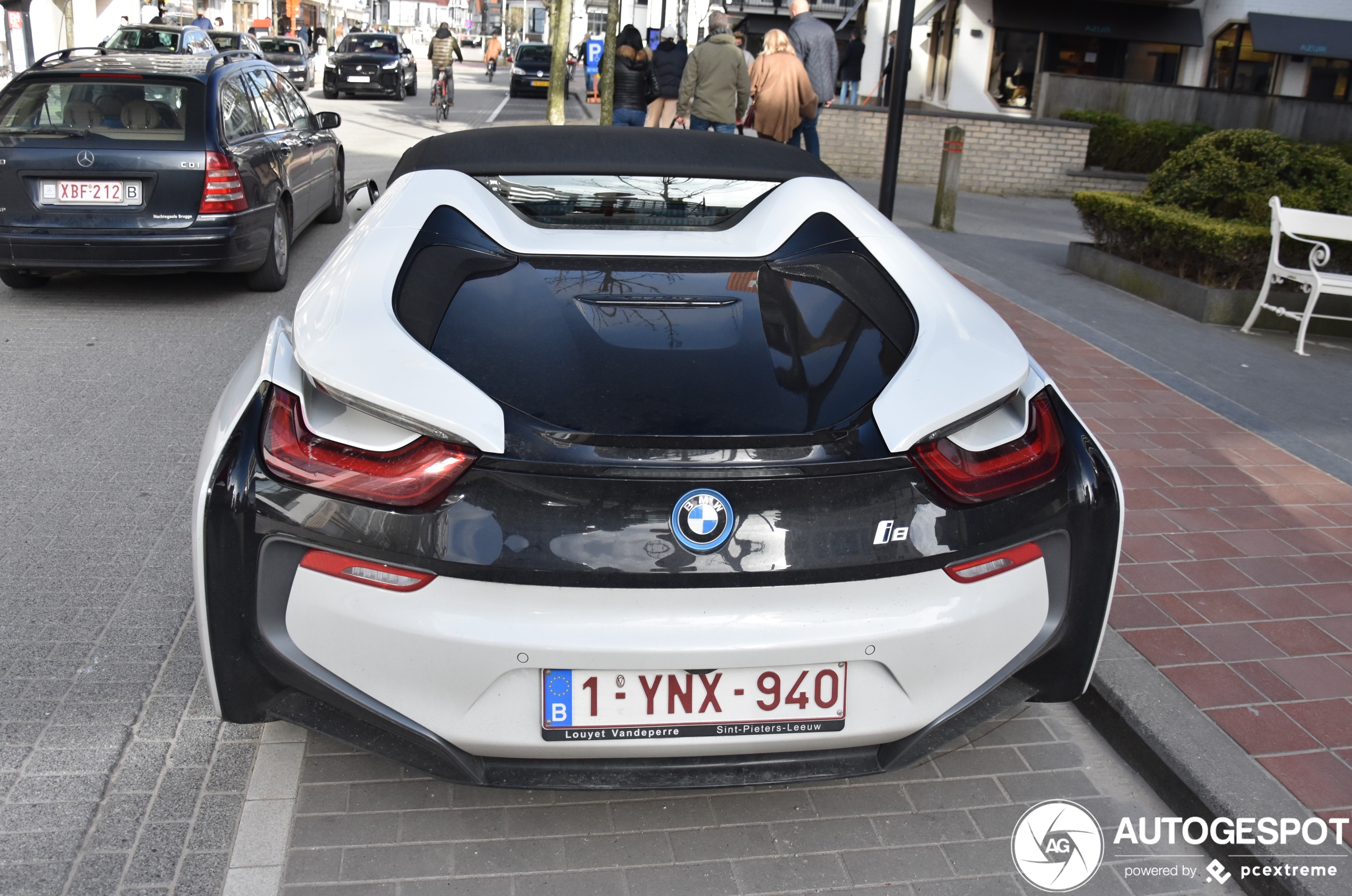 BMW i8 Roadster
