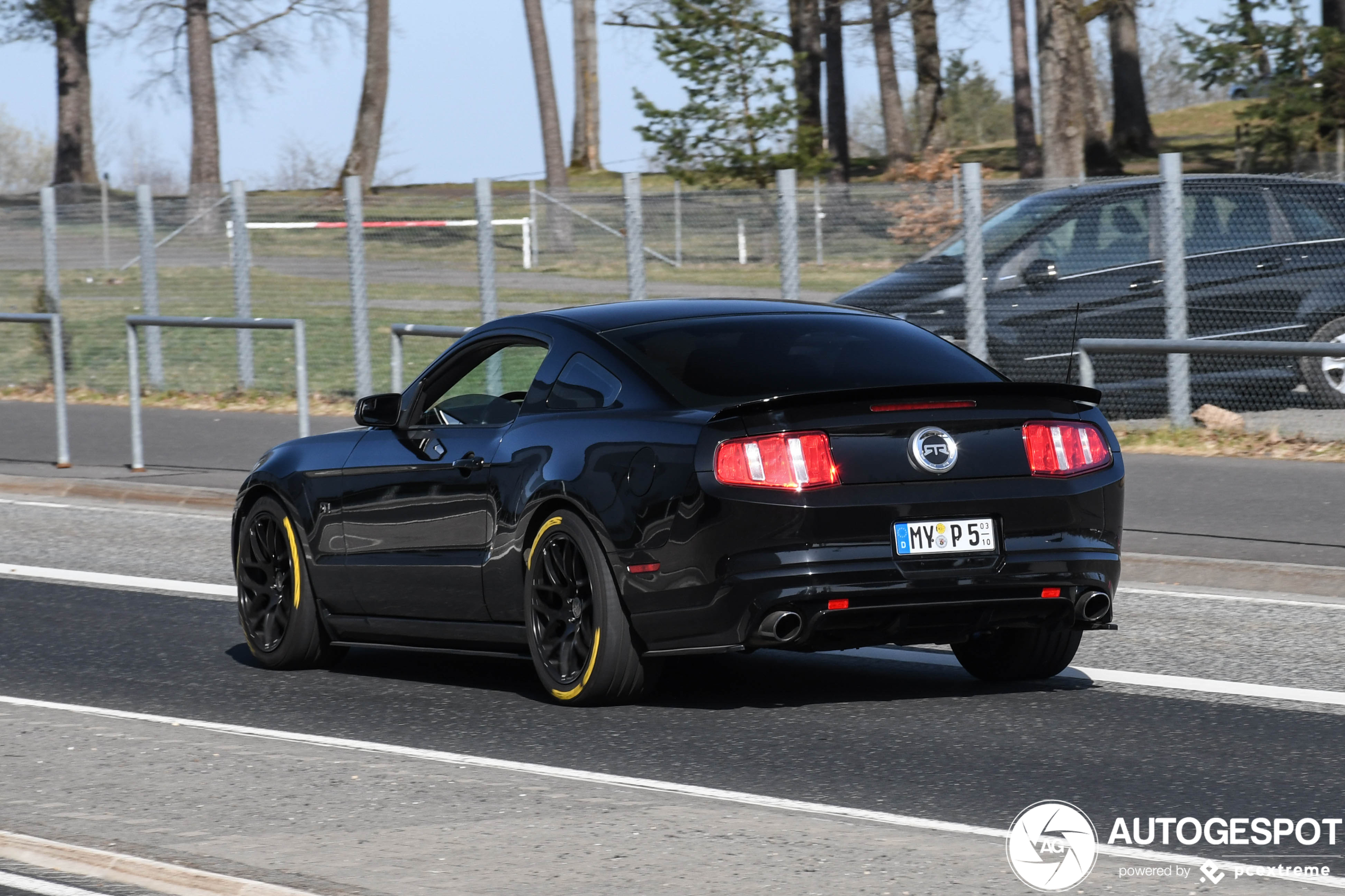 Ford Mustang RTR 2011