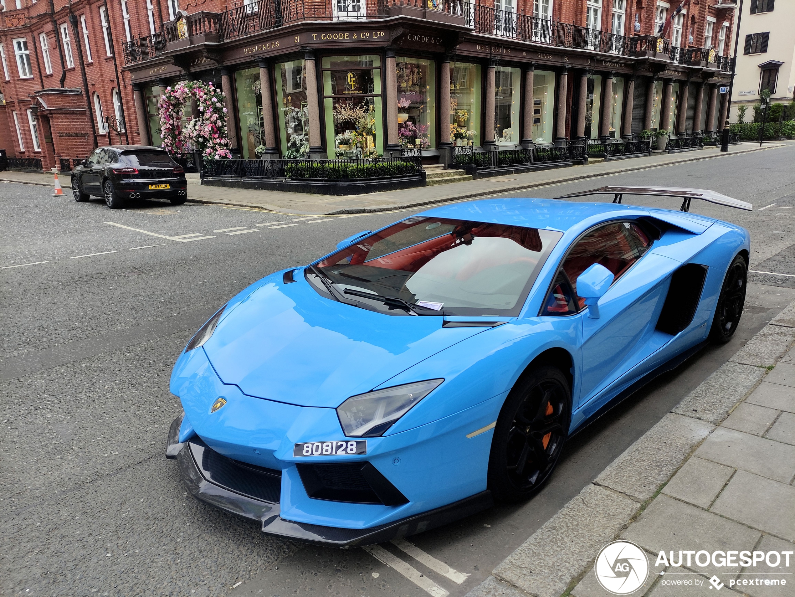 Lamborghini Aventador LP700-4