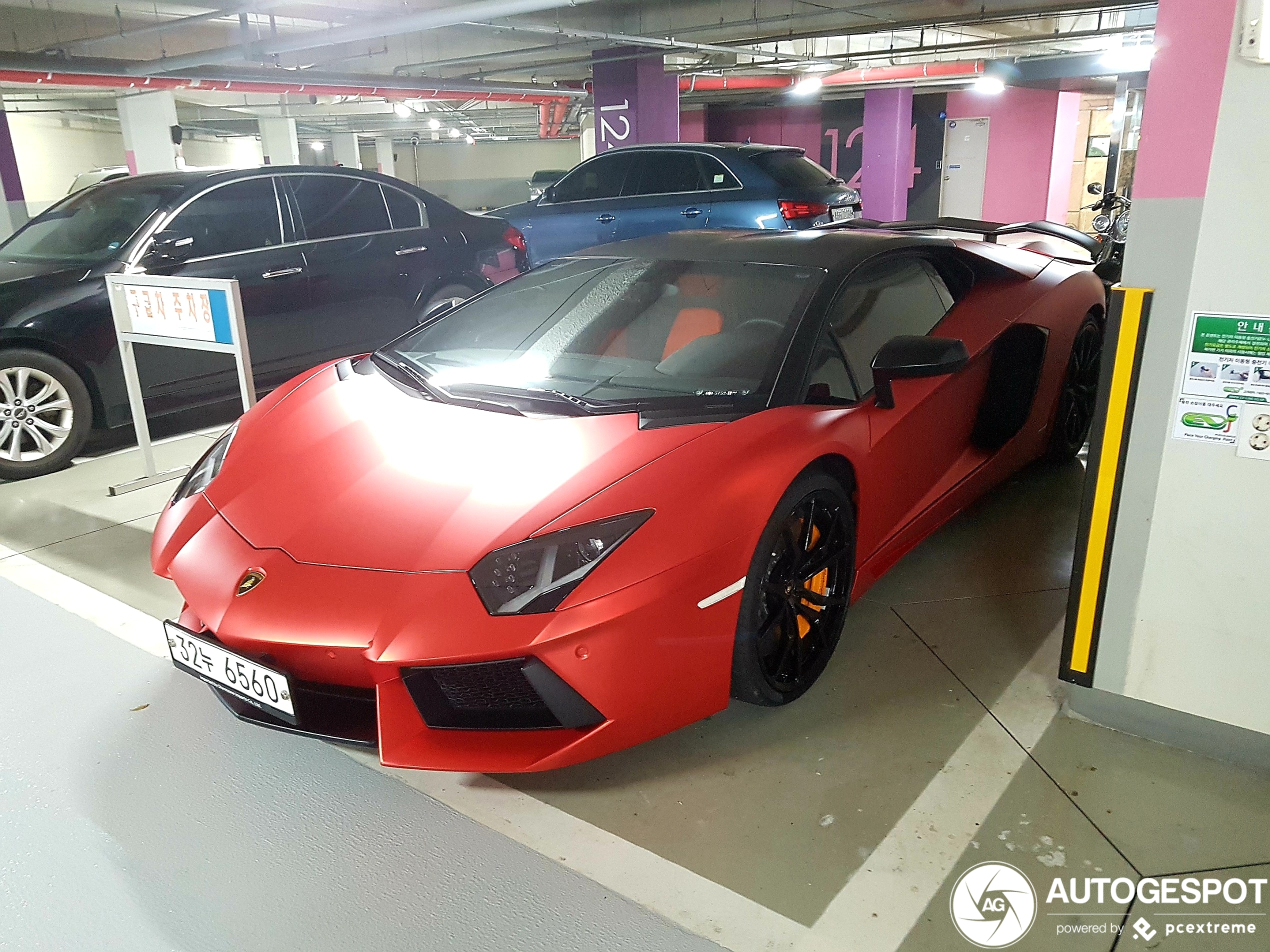 Lamborghini Aventador LP700-4