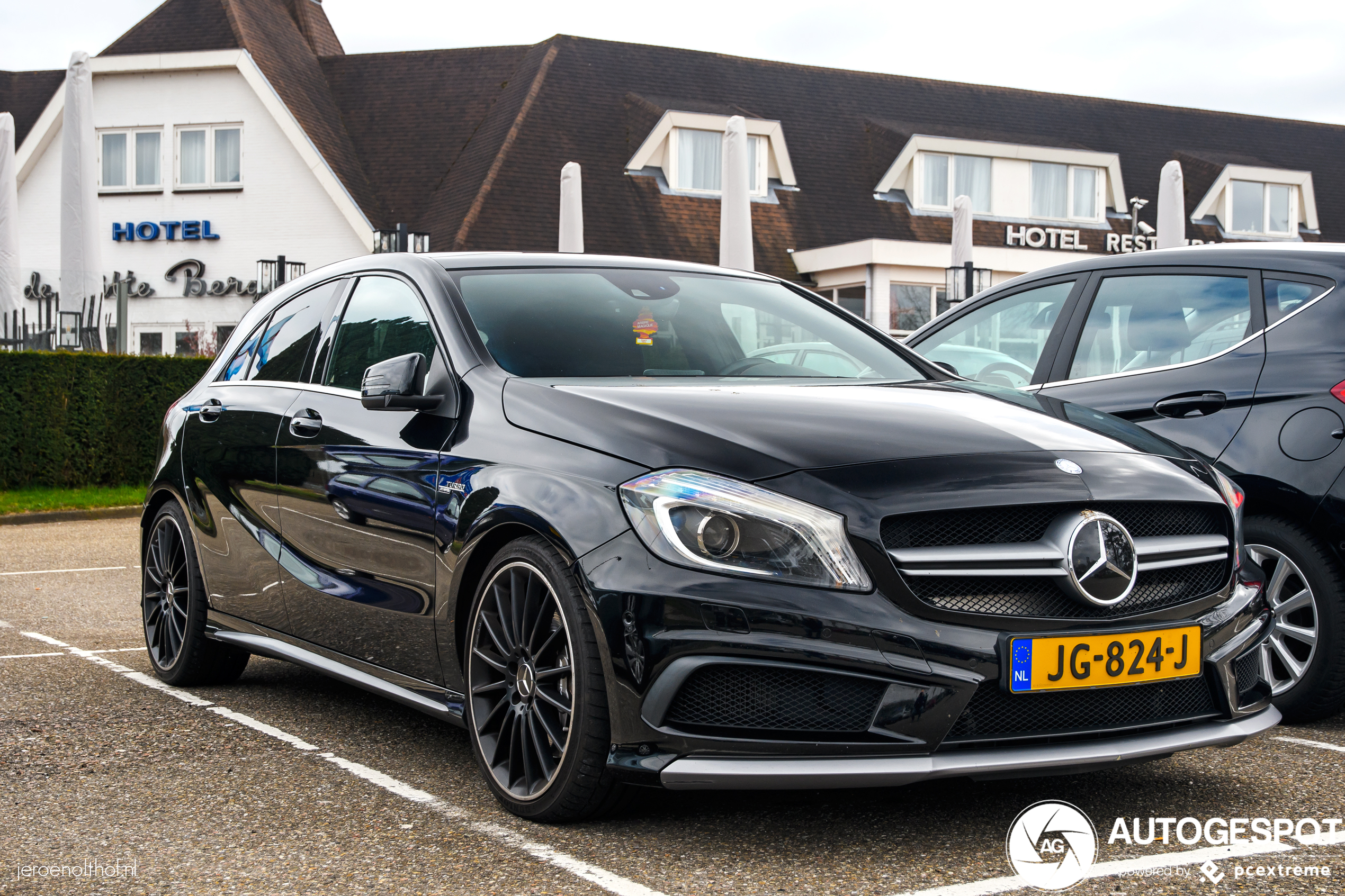 Mercedes-Benz A 45 AMG