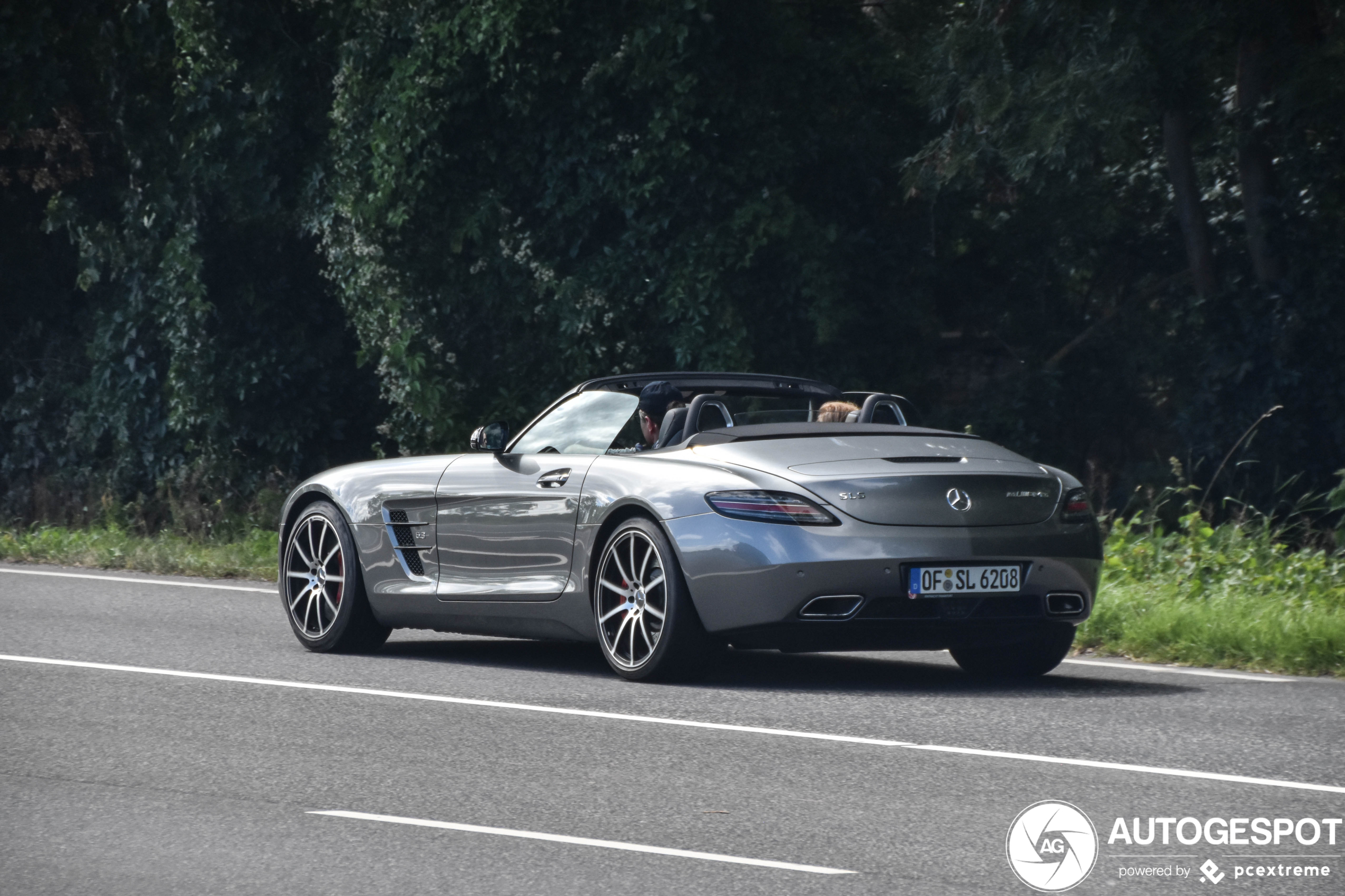 Mercedes-Benz SLS AMG GT Roadster