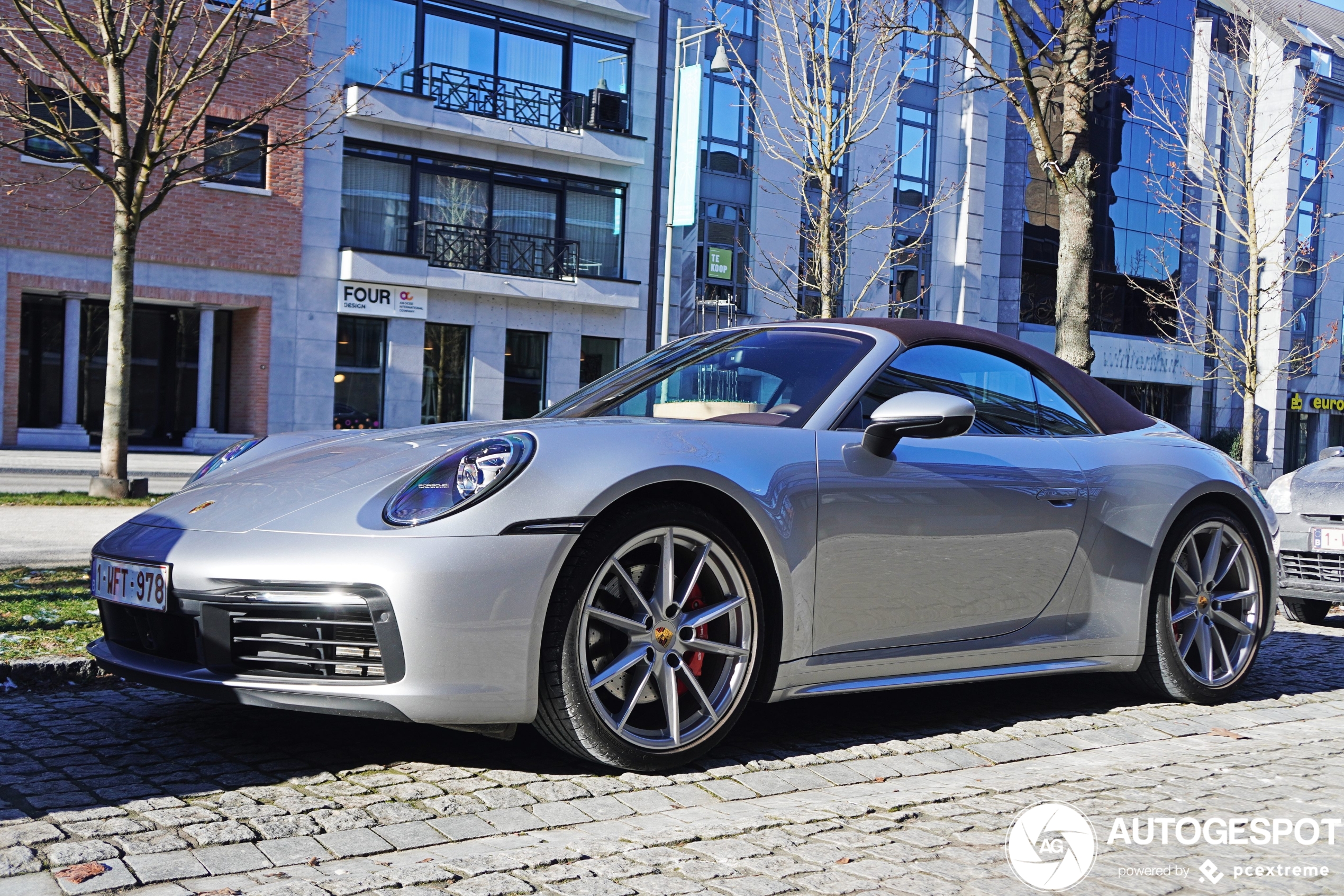 Porsche 992 Carrera 4S Cabriolet