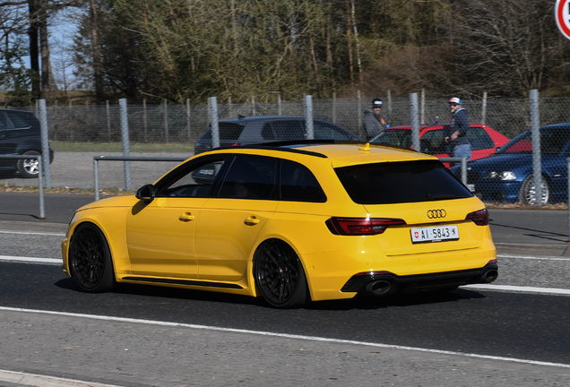 Audi RS4 Avant B9