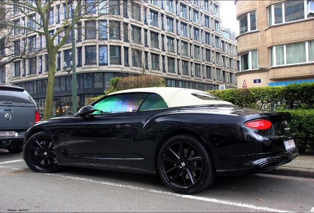 Bentley Continental GTC 2019