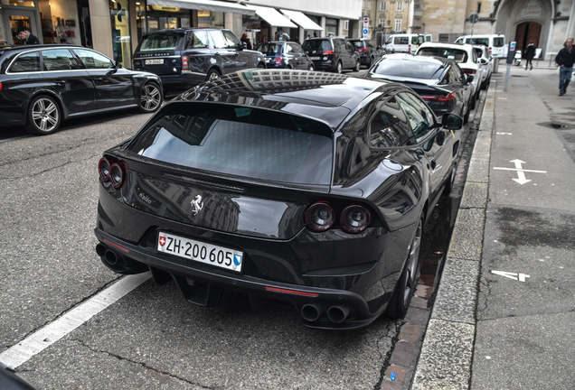 Ferrari GTC4Lusso