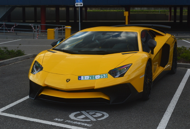 Lamborghini Aventador LP750-4 SuperVeloce