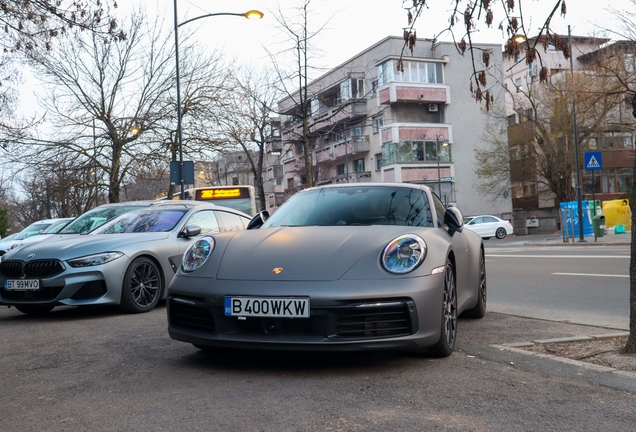 Porsche 992 Carrera 4S