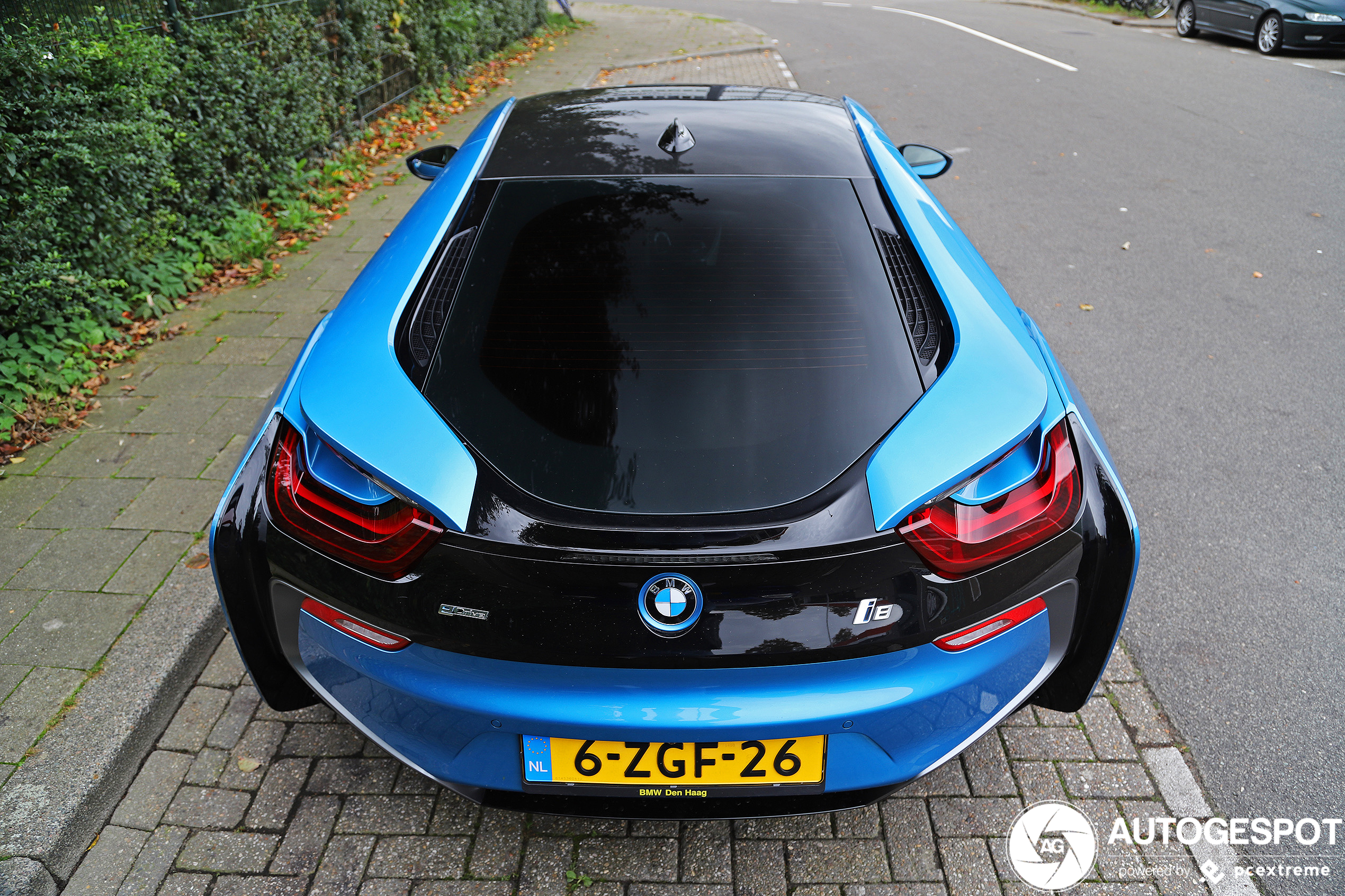 BMW i8