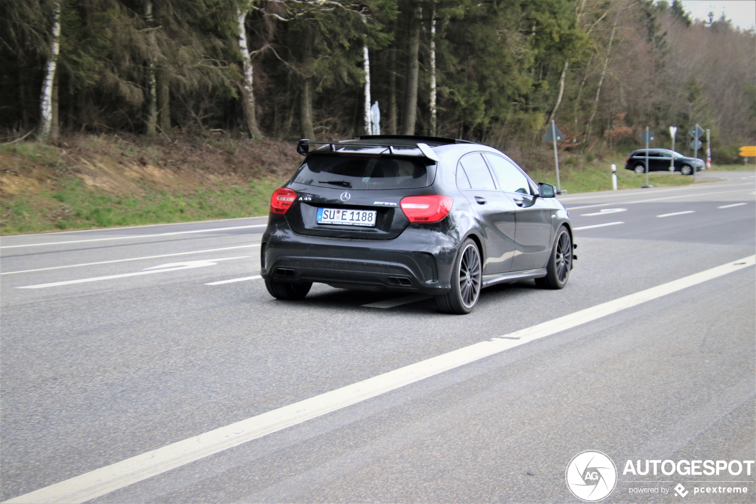 Mercedes-Benz A 45 AMG