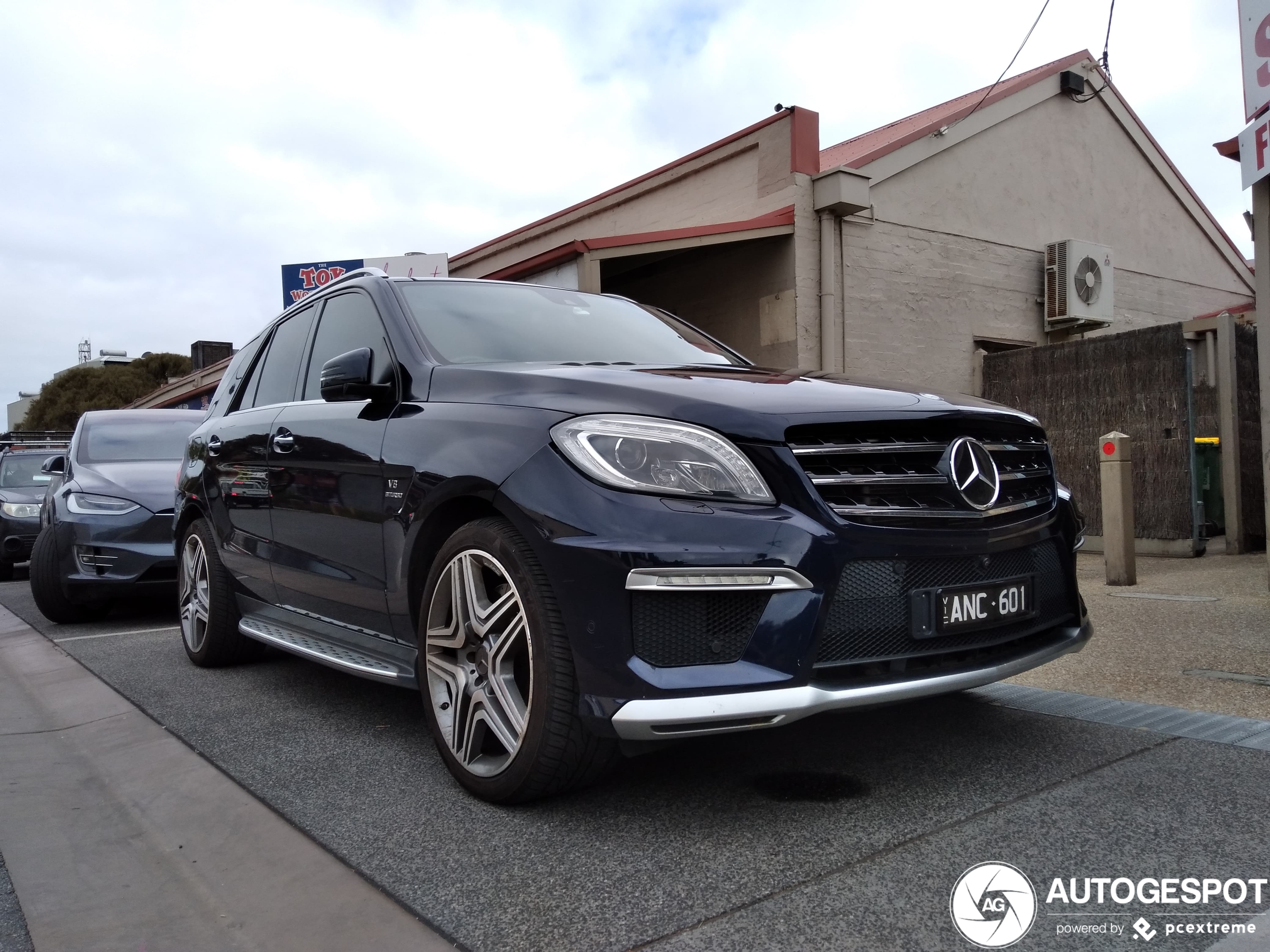 Mercedes-Benz ML 63 AMG W166