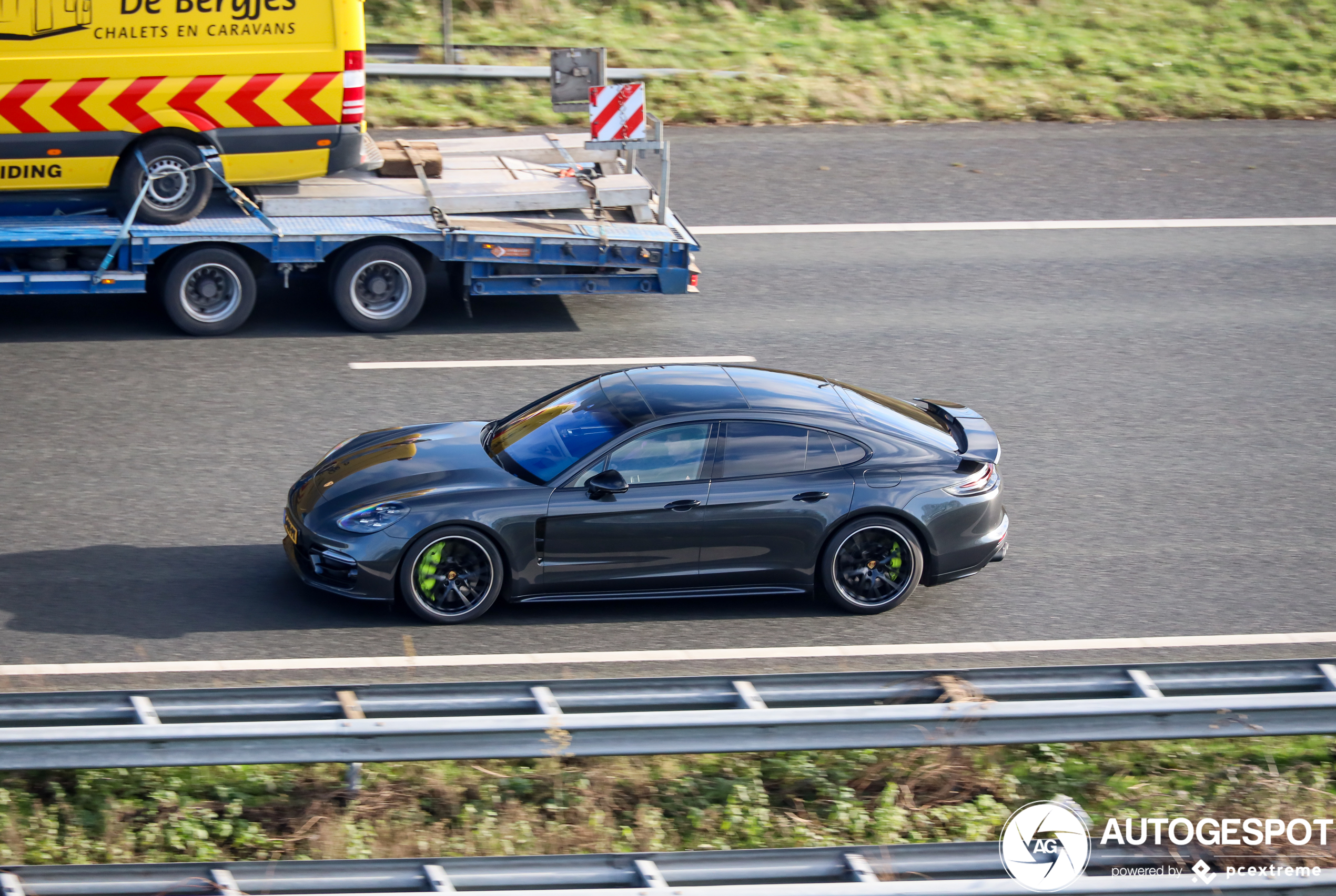 Porsche 971 Panamera Turbo S E-Hybrid