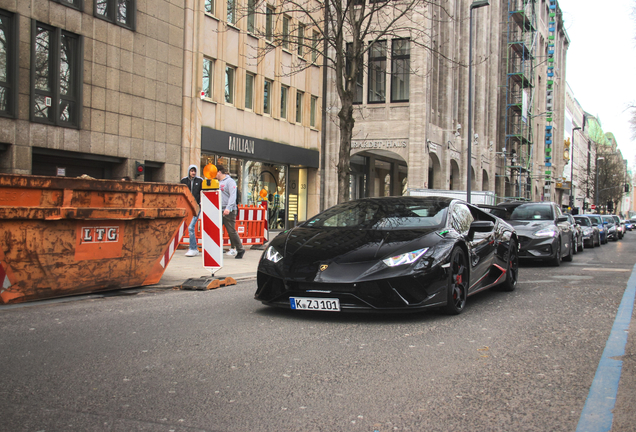 Lamborghini Huracán LP640-4 Performante