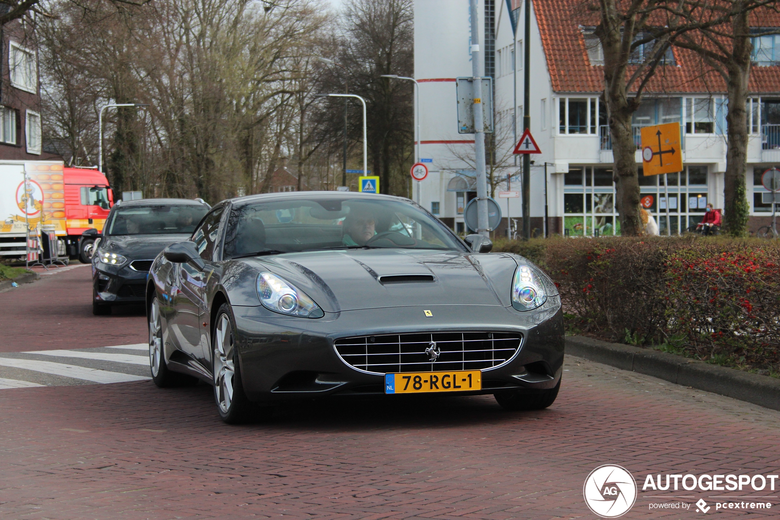 Ferrari California